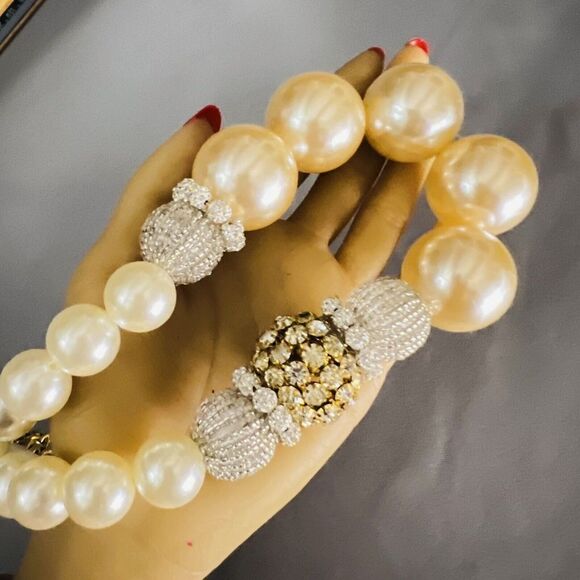 Vintage Lenora Dame Chunky Statement Pearl Runway Necklace Gold Plate Asymmetric - Picture 6 of 8